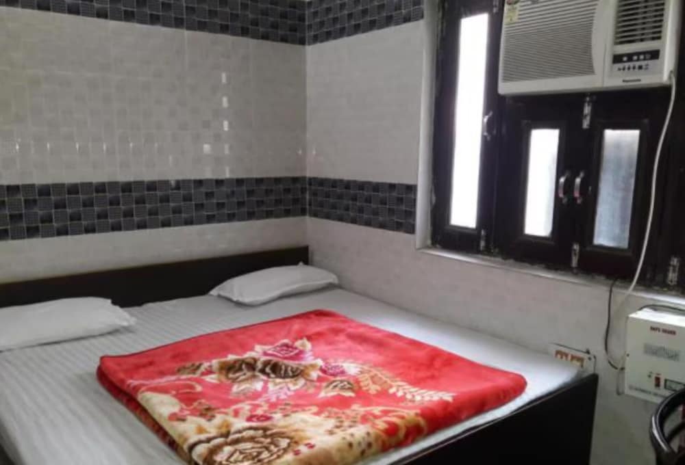 Deluxe Triple Room, City View