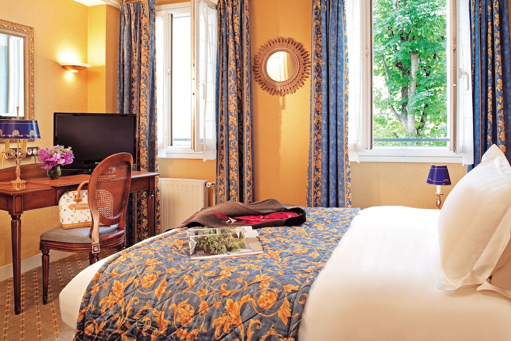Superior Double or Twin Room photo 1