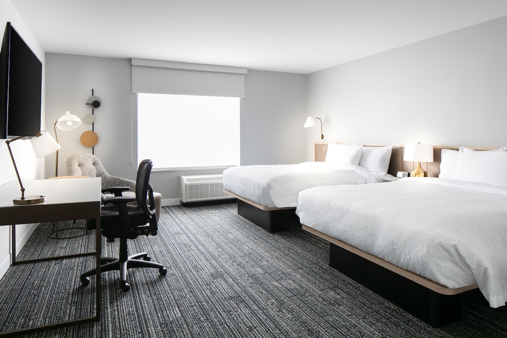 Studio, 2 Queen Beds (Mobility/Hearing Accessible, Tub) photo 1