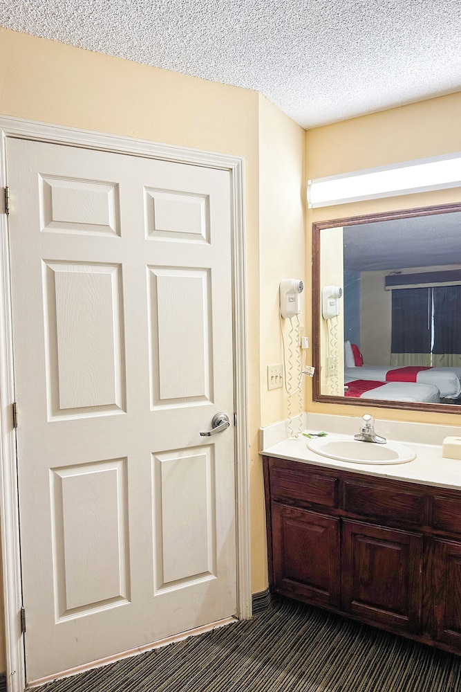 Room (2 Full Bed Smoking) - Photo 14