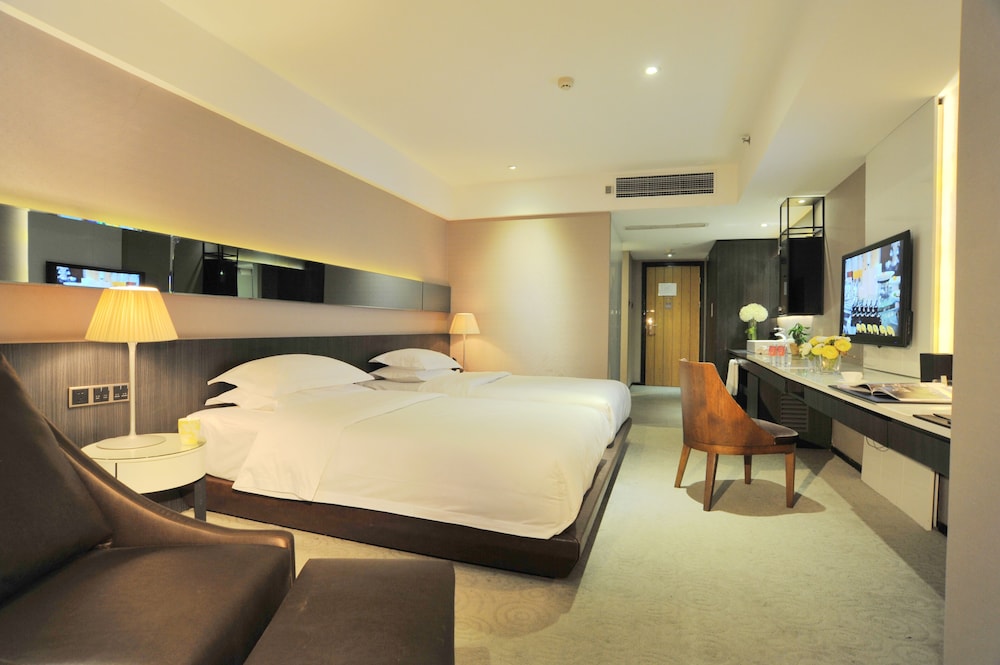 Classic Double Room, Multiple Beds photo 3