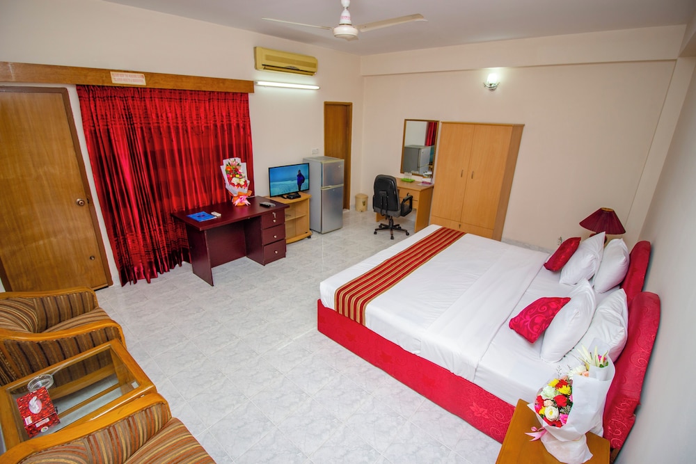 Deluxe Double or Twin Room, City View photo 3