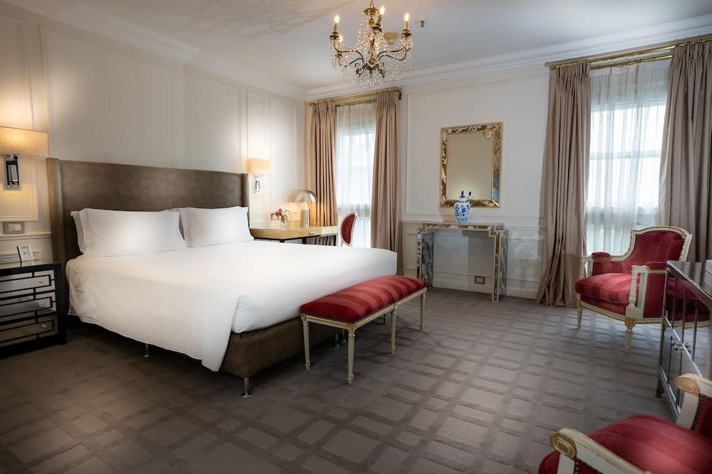 Room (Palace Premier)