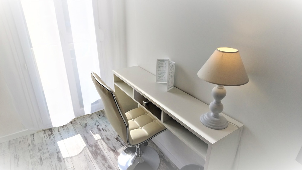 Comfort Double Room, Non Smoking, Balcony photo 3