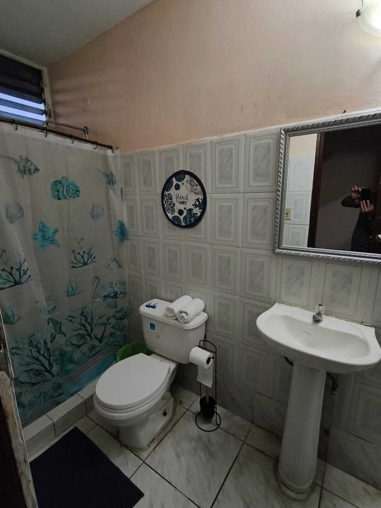 Basic Double or Twin Room, Non Smoking, Pets Allowed photo 2