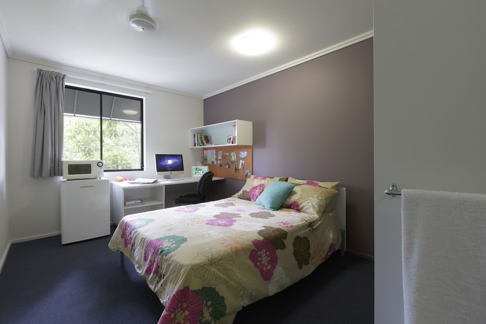 Studio Apartment photo 3