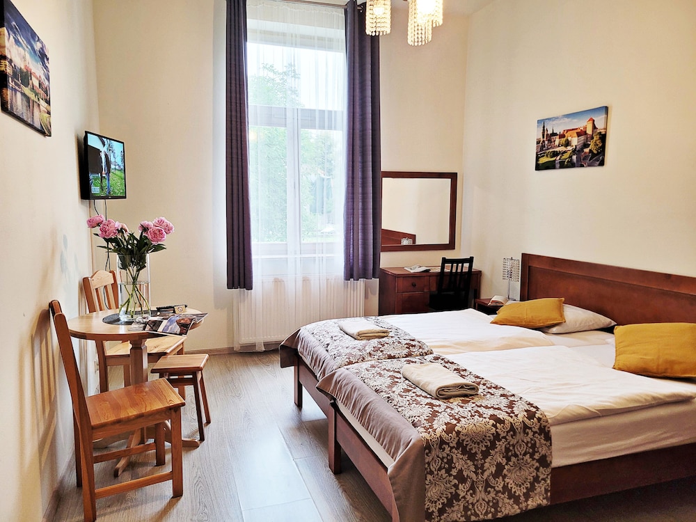 Standard Studio Suite, Courtyard View