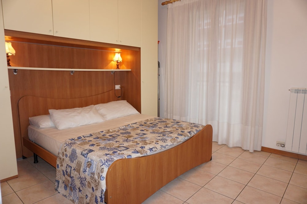 Apartment, 2 Bedrooms, Balcony photo 3