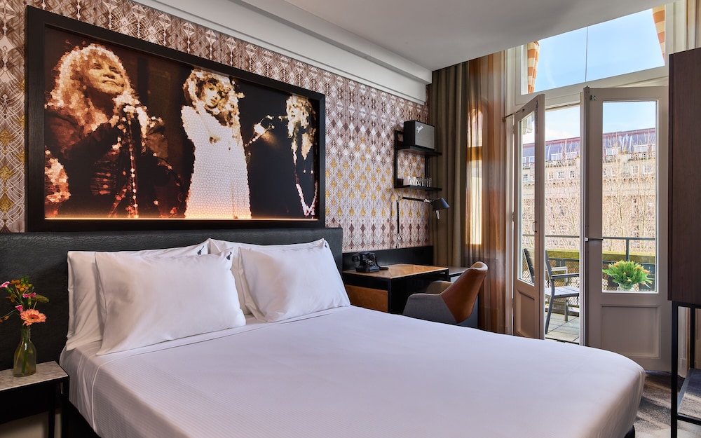 Classic Double Room, Balcony photo 1
