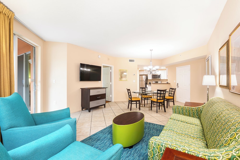 Two Bedroom Suite - Photo 13