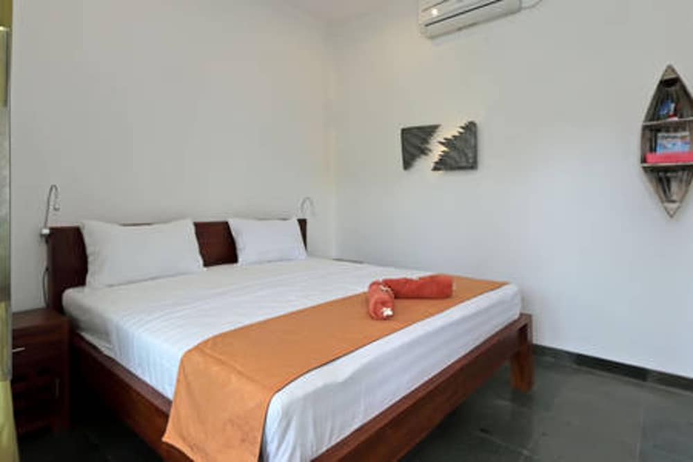 Honeymoon Bungalow, 1 King Bed, Pool View, Garden Area photo 2