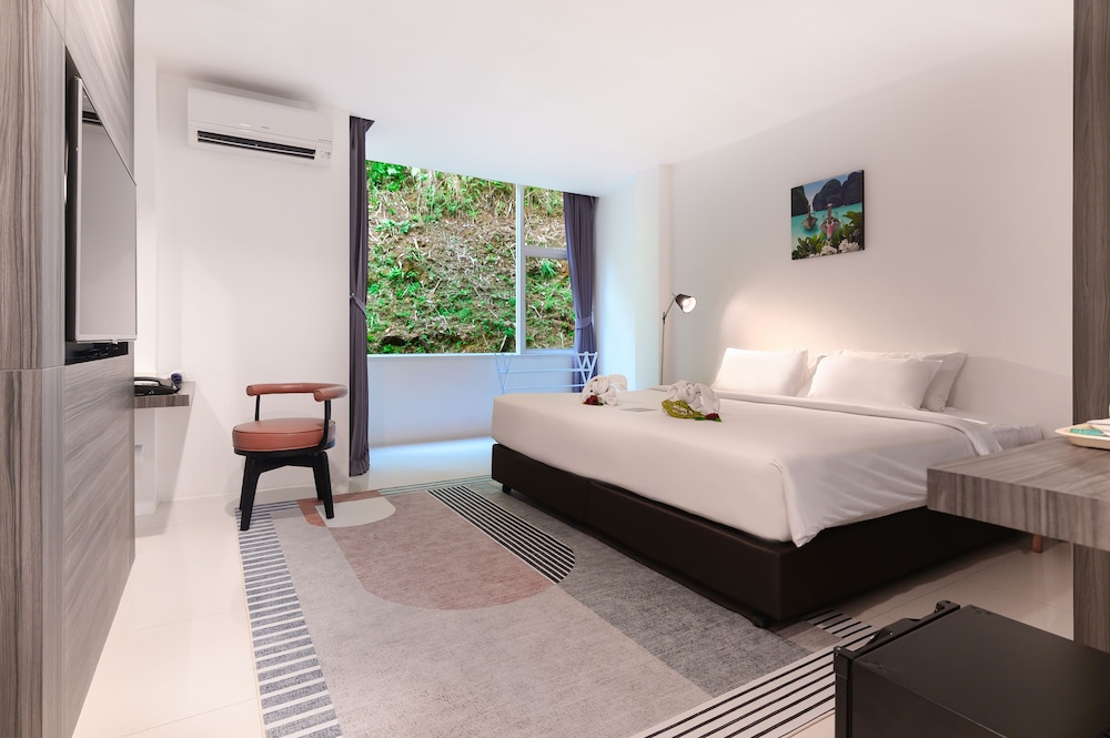 Superior Room, Hill View - Photo 1