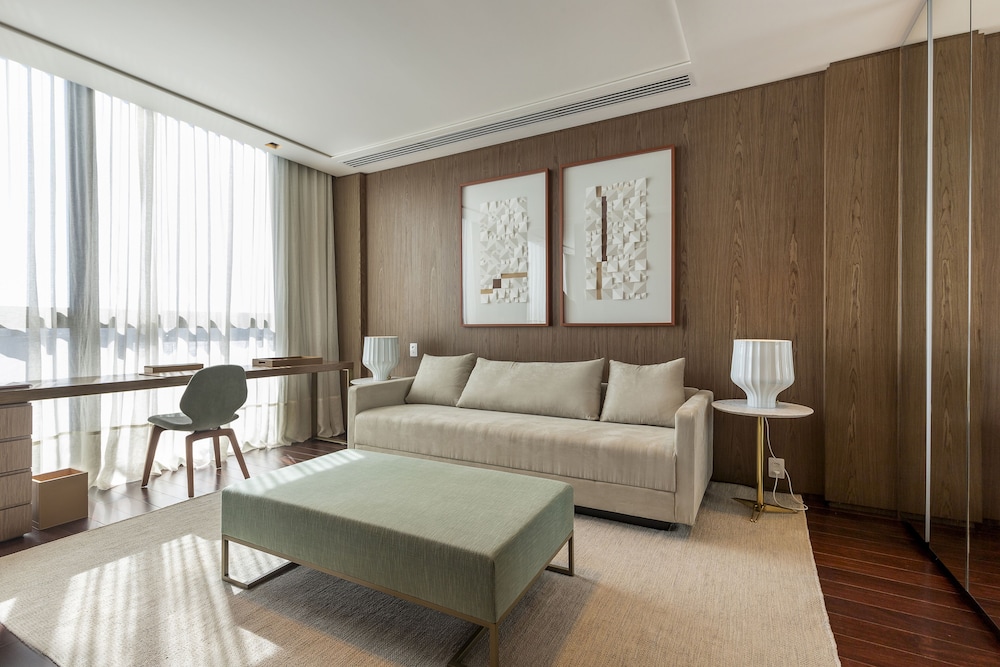 Suite LK Joy
