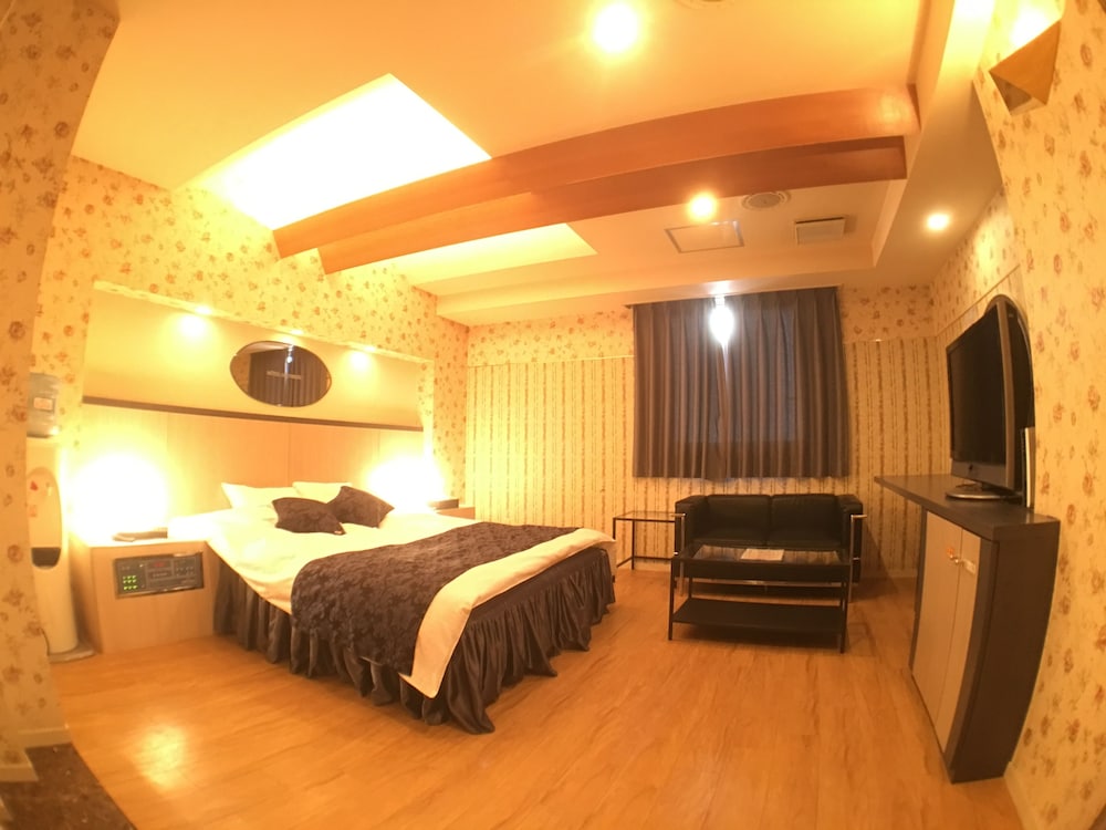 Basic Double Room - Photo 18