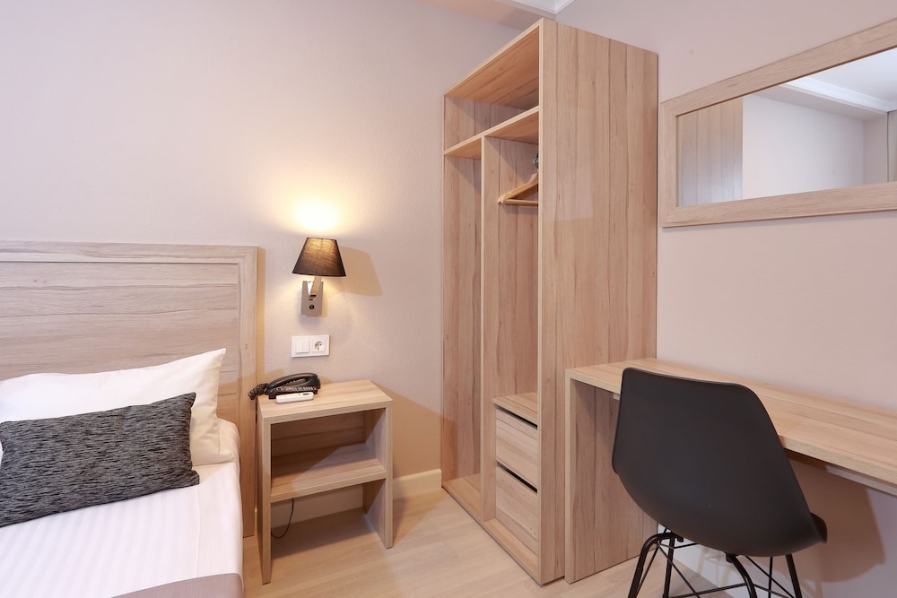 Single Room photo 3