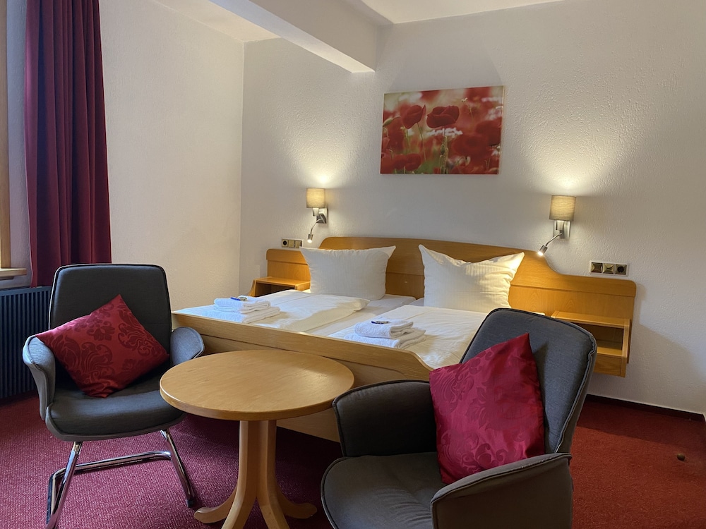Double Room, 1 King Bed, Hill View