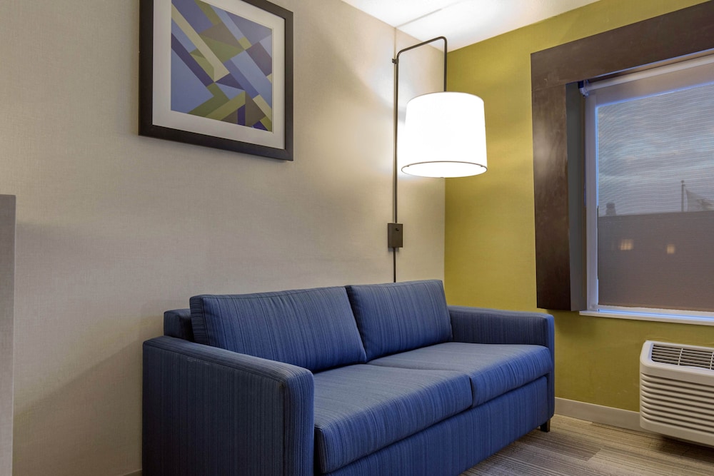 Studio Suite, 2 Queen Beds - Photo 5