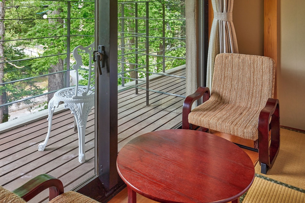 Japanese Western Style Room, Non Smoking (up to 3 People) - Photo 4
