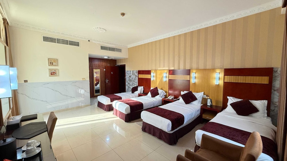 Quadruple Room photo 2
