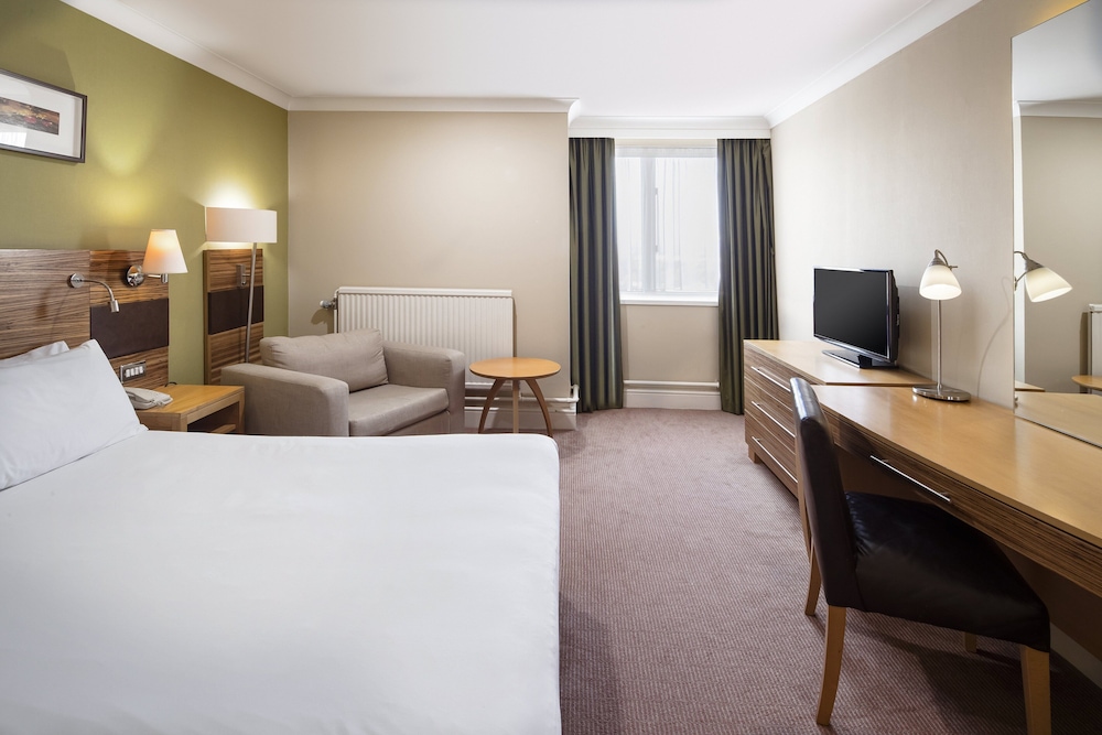 Standard Room, 1 Queen Bed with Sofa bed photo 2