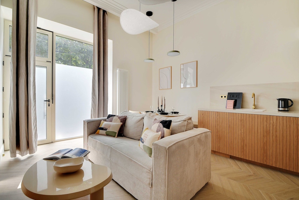 Apartment photo 1