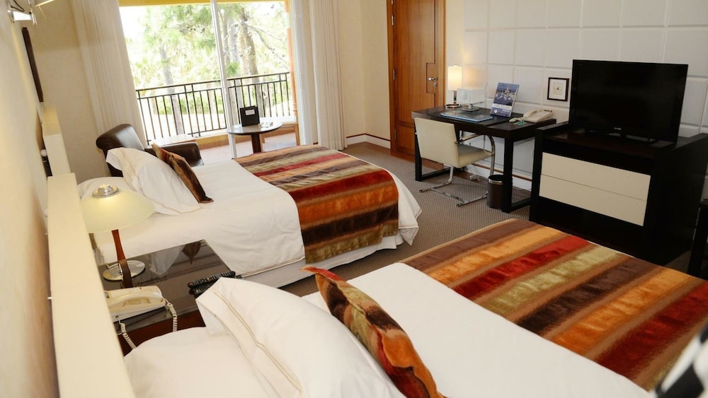 Deluxe Room, 2 Twin Beds photo 2