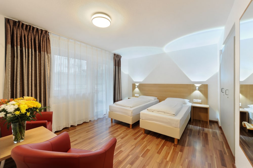 Quadruple Room - Photo 4