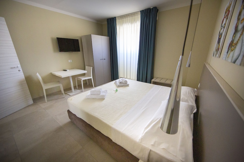 Basic Double Room photo 1
