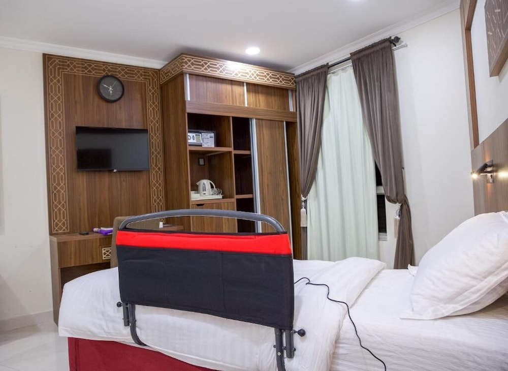 Double Room - Photo 9