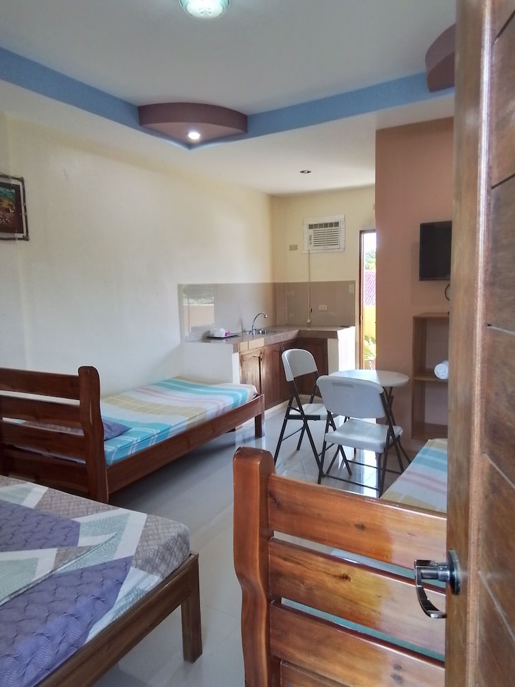 Basic Twin Room photo 1