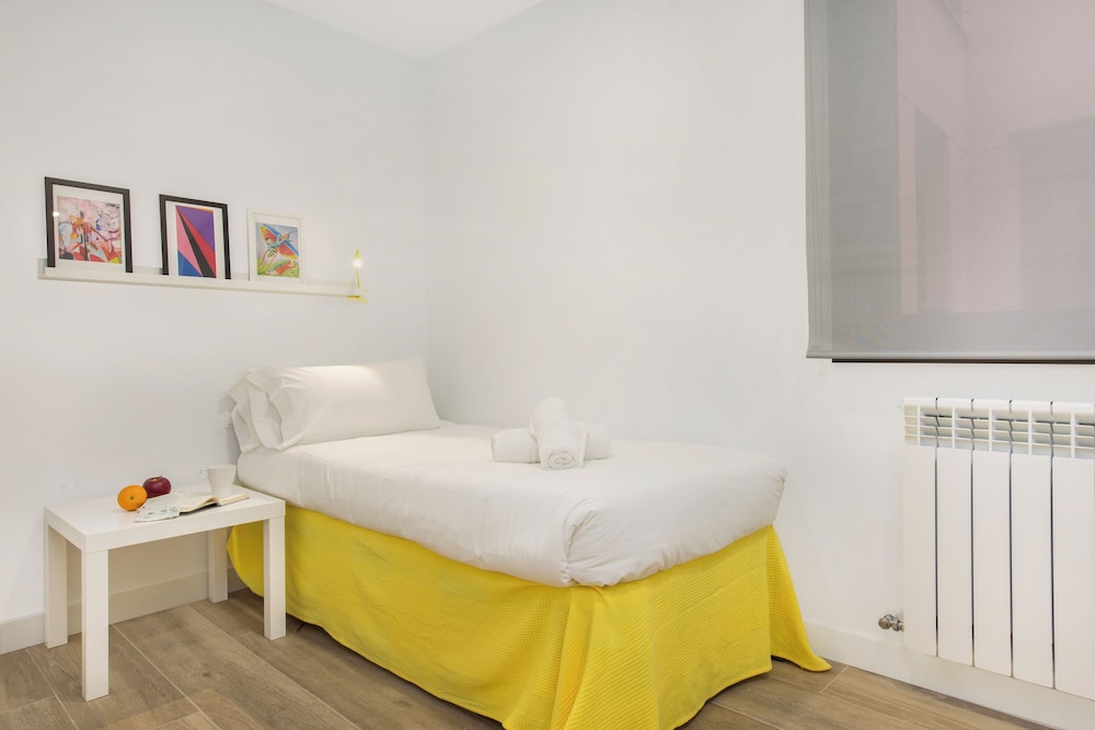 Apartment (2 Bedrooms) photo 2
