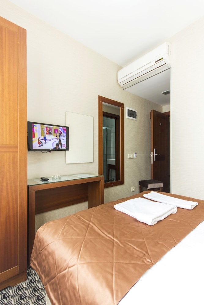 Economy Double Room photo 1