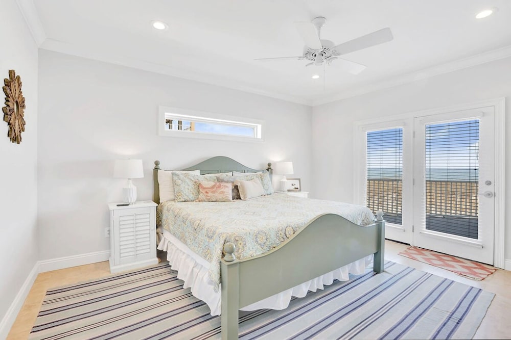 Dear Time Beach House- Elevator Sleeps 10 Pool, Photo 24