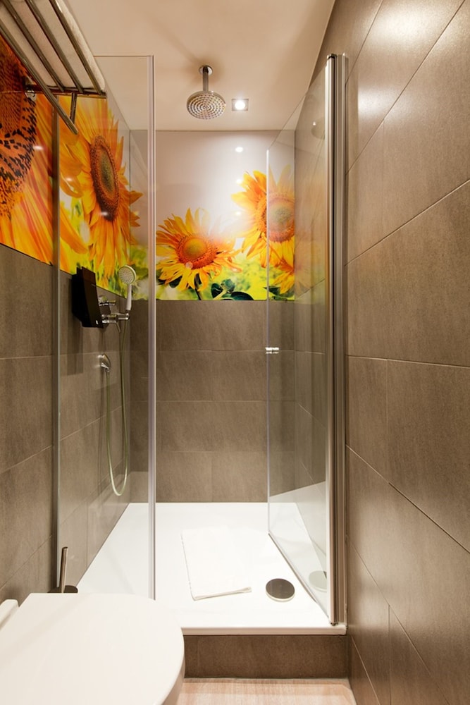 Double Room (10 m²) - Photo 10