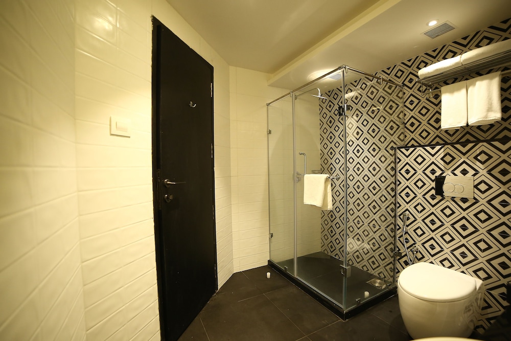 Super Deluxe Room - Photo 2
