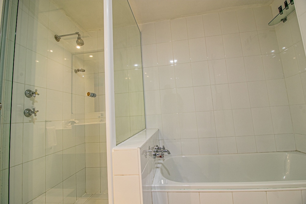Oceanside Deluxe Room - Photo 2
