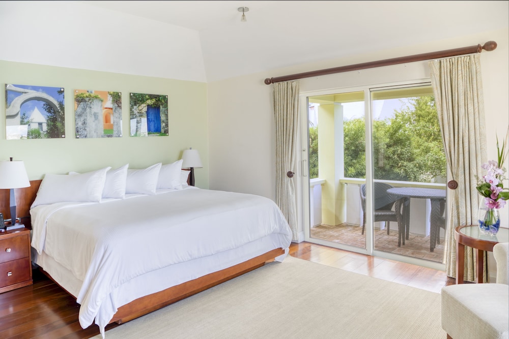 Suite, 1 Bedroom - Photo 2