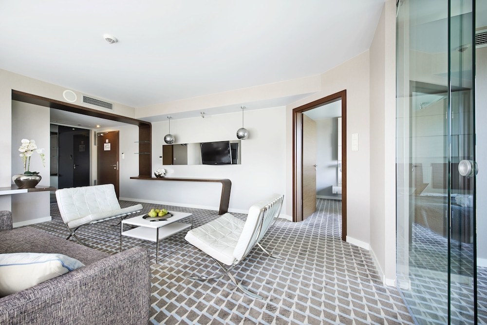 Exclusive Apartment, 2 Bedrooms, Sea View