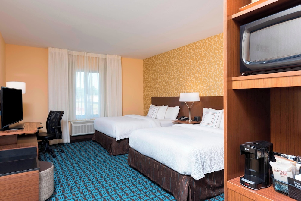 Room, 2 Queen Beds (Hearing Accessible) photo 1