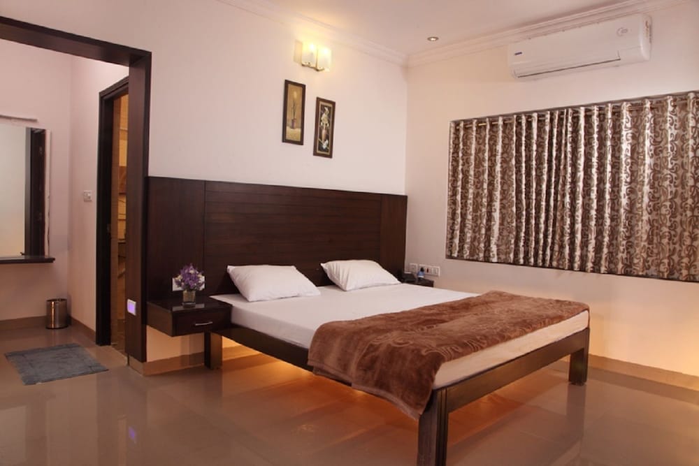 A/C Double Room photo 1