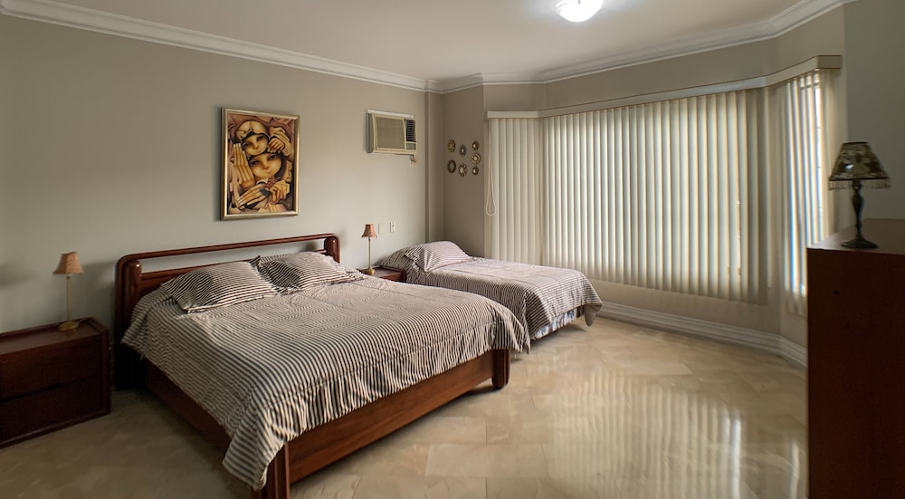 Business Villa, 4 Bedrooms, Club Lounge Access photo 1