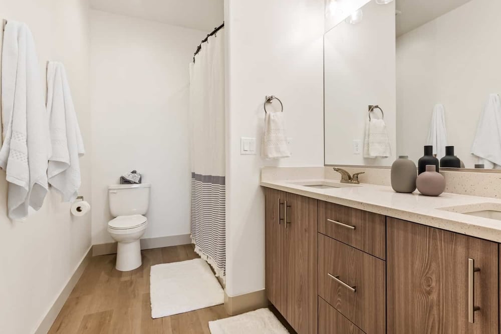 Townhome, 3 Bedrooms photo 2