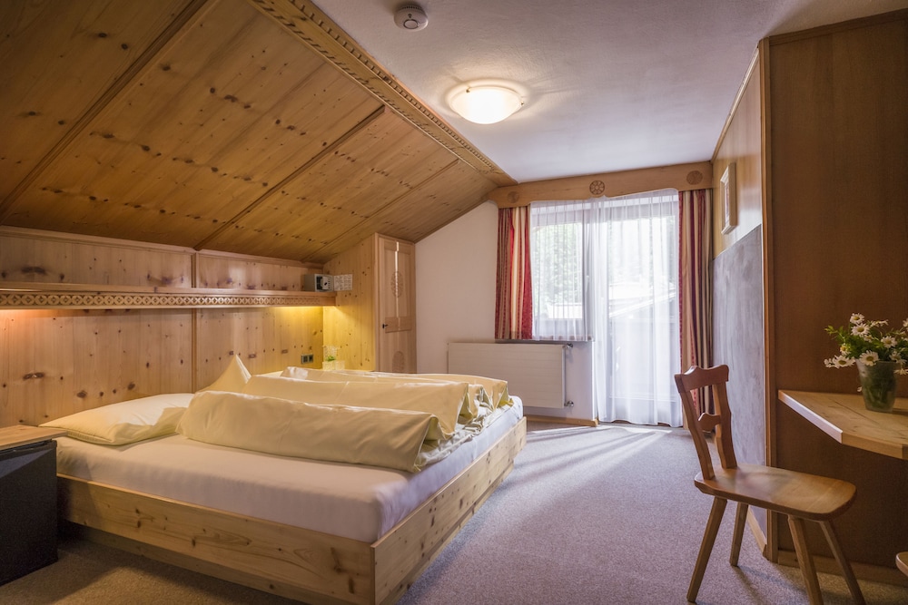 Traditional Room