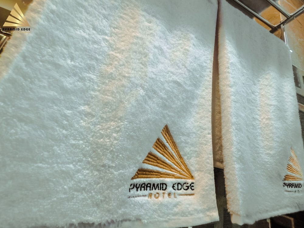 Deluxe Twin Room (Pyramids View) - Photo 2