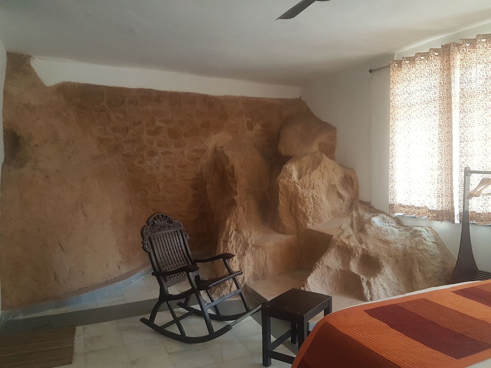 Rock Family Suite Bedroom (3 Bedroom & 2 Washroom) photo 1