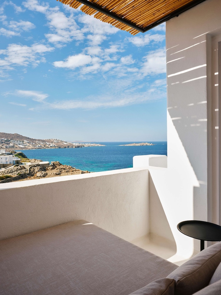 Superior Sunset & Sea View Suite thumbnail 5