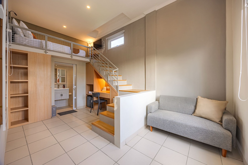 Premium Single Room, Mezzanine