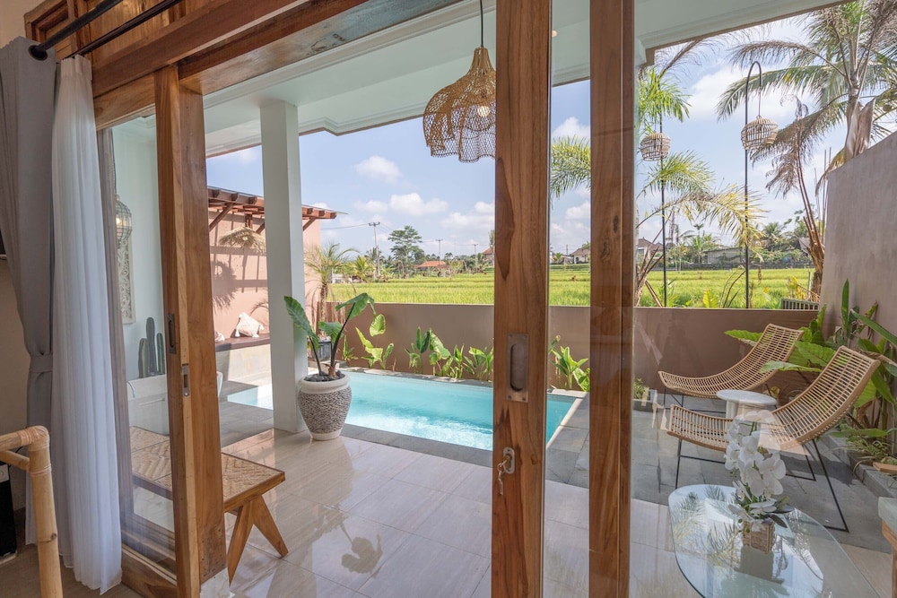 Suite Room with Plunge Pool - Photo 4