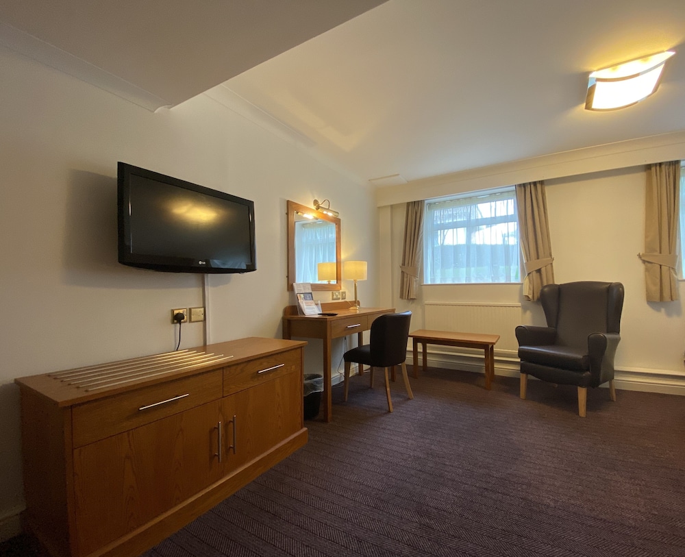 Superior Double Room, 1 King Bed, Garden View - Photo 2