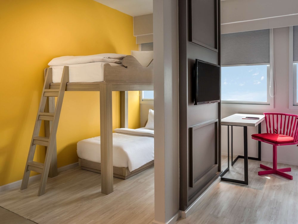 Family Double Room, Multiple Beds - Photo 2